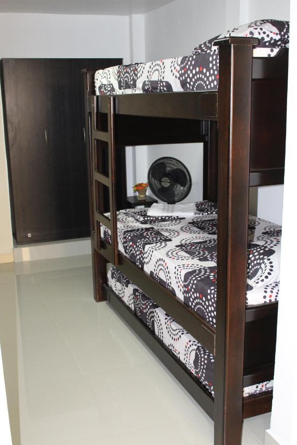Casa Estadio Medellin ! Apartamentos Renovados En Excelente Ubicacion Laureles Estadio Buitenkant foto